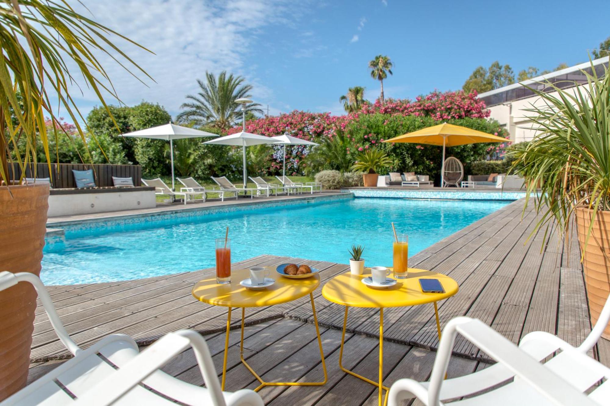 Mercure Hyeres Centre Cote D'Azur Bagian luar foto