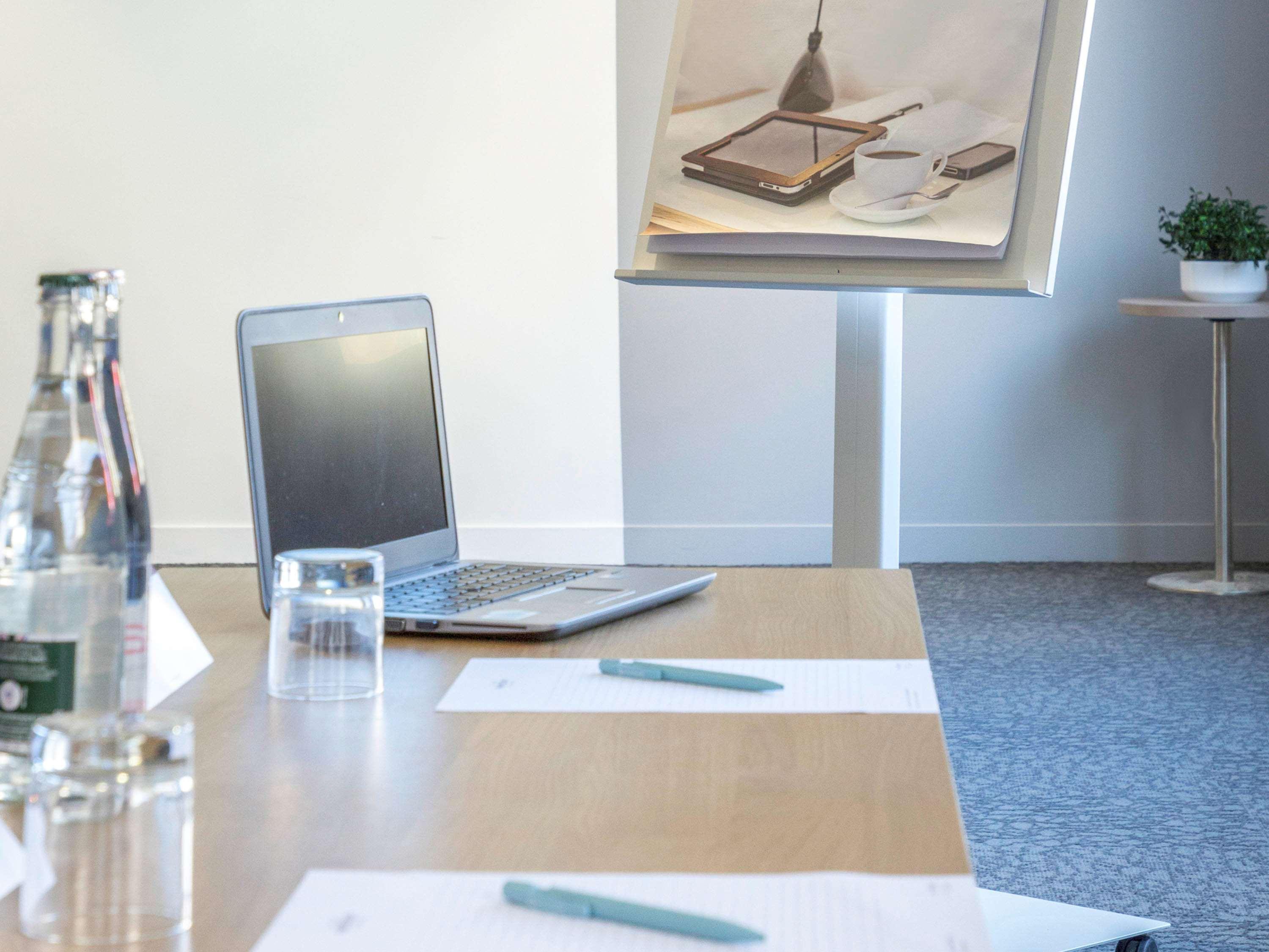 Mercure Hyeres Centre Cote D'Azur Bagian luar foto