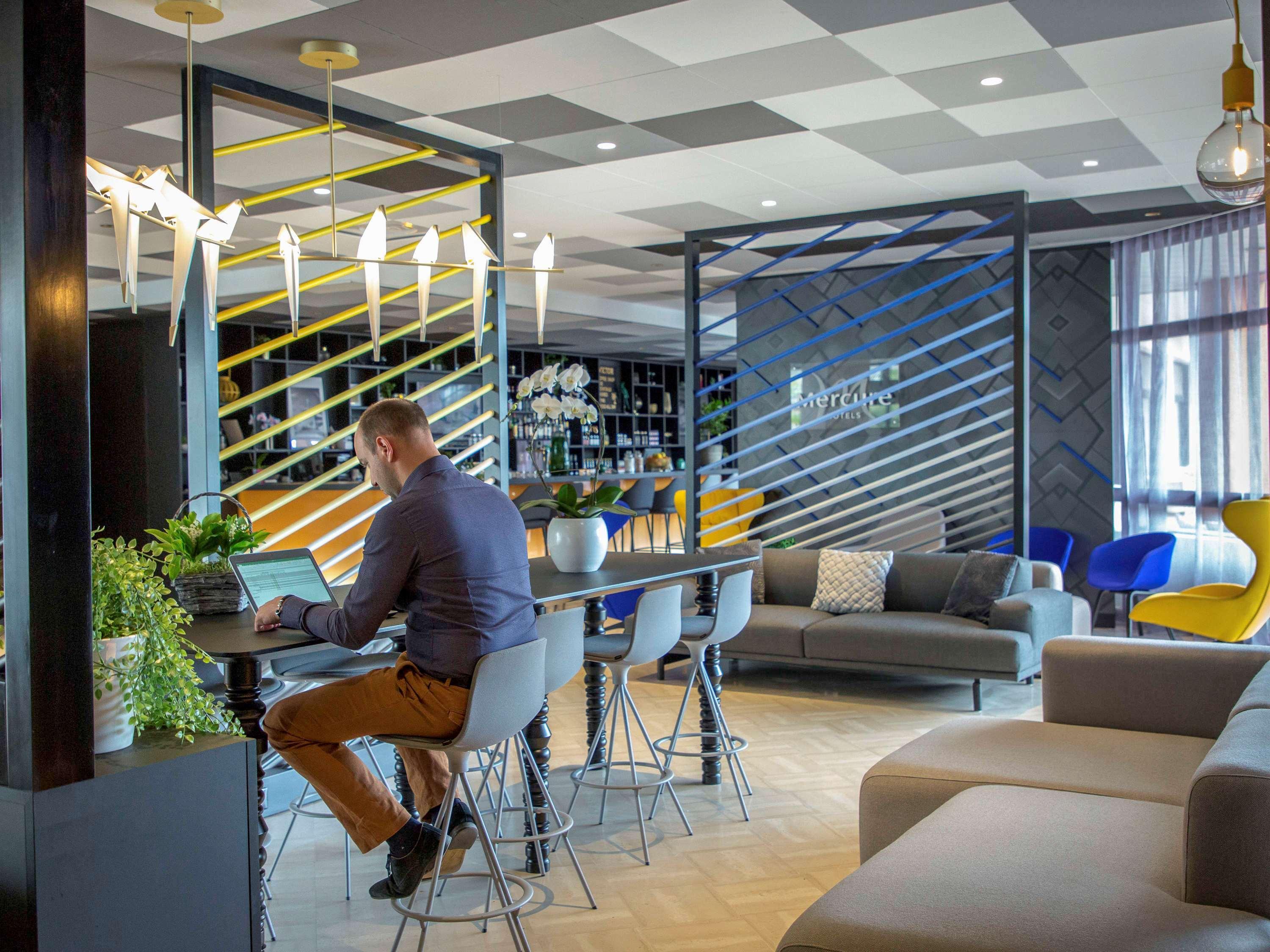 Mercure Hyeres Centre Cote D'Azur Bagian luar foto