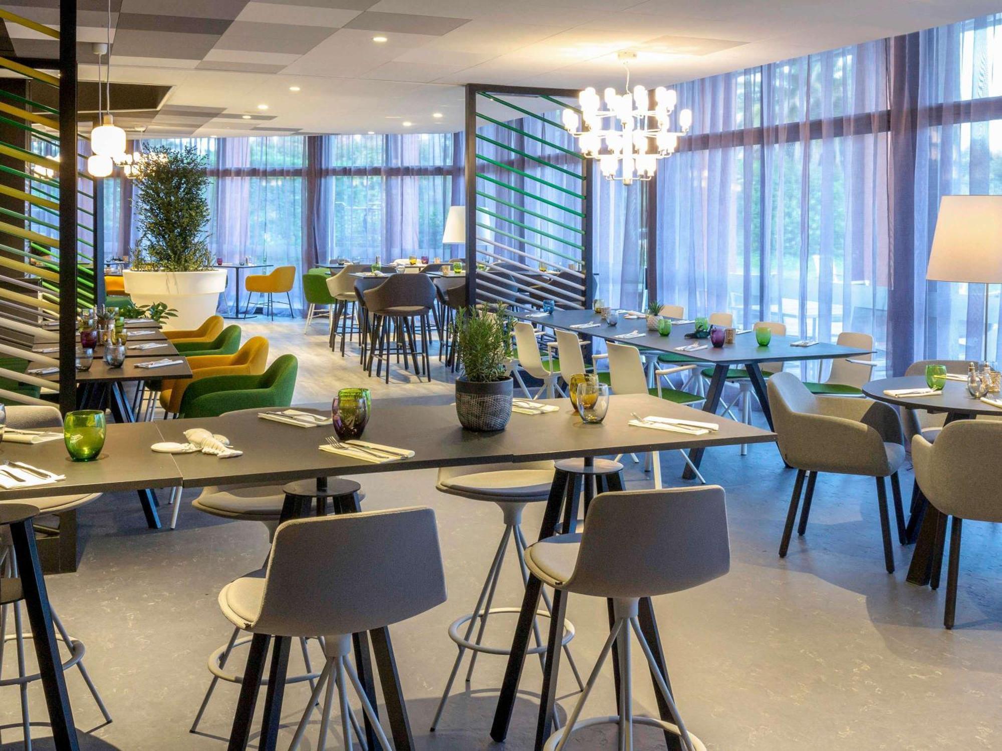 Mercure Hyeres Centre Cote D'Azur Bagian luar foto