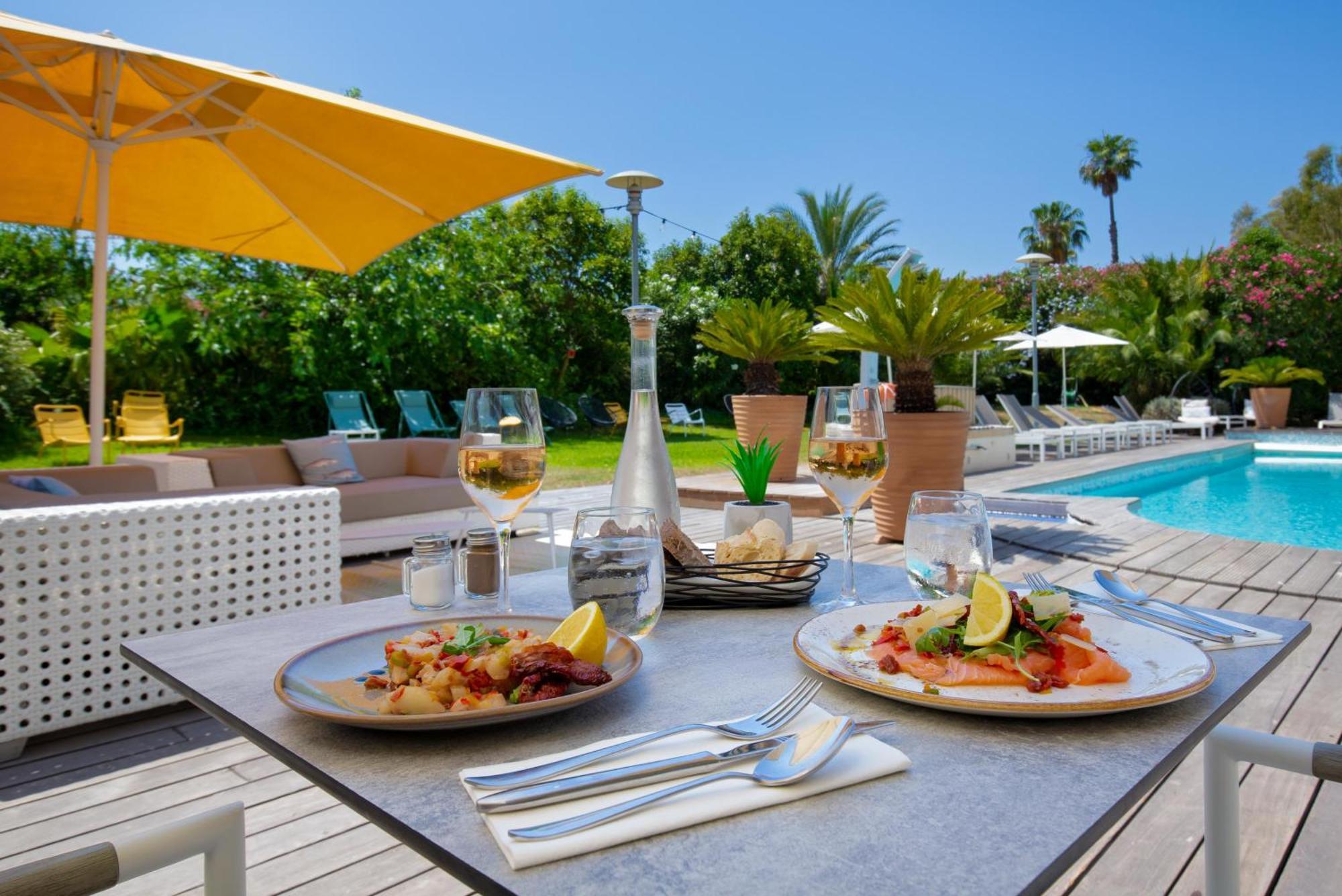 Mercure Hyeres Centre Cote D'Azur Bagian luar foto